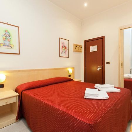 Hotel Fiorella Milano Kültér fotó