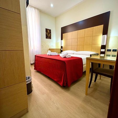 Hotel Fiorella Milano Kültér fotó