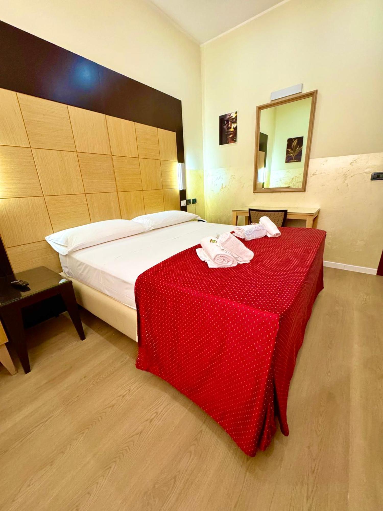 Hotel Fiorella Milano Kültér fotó