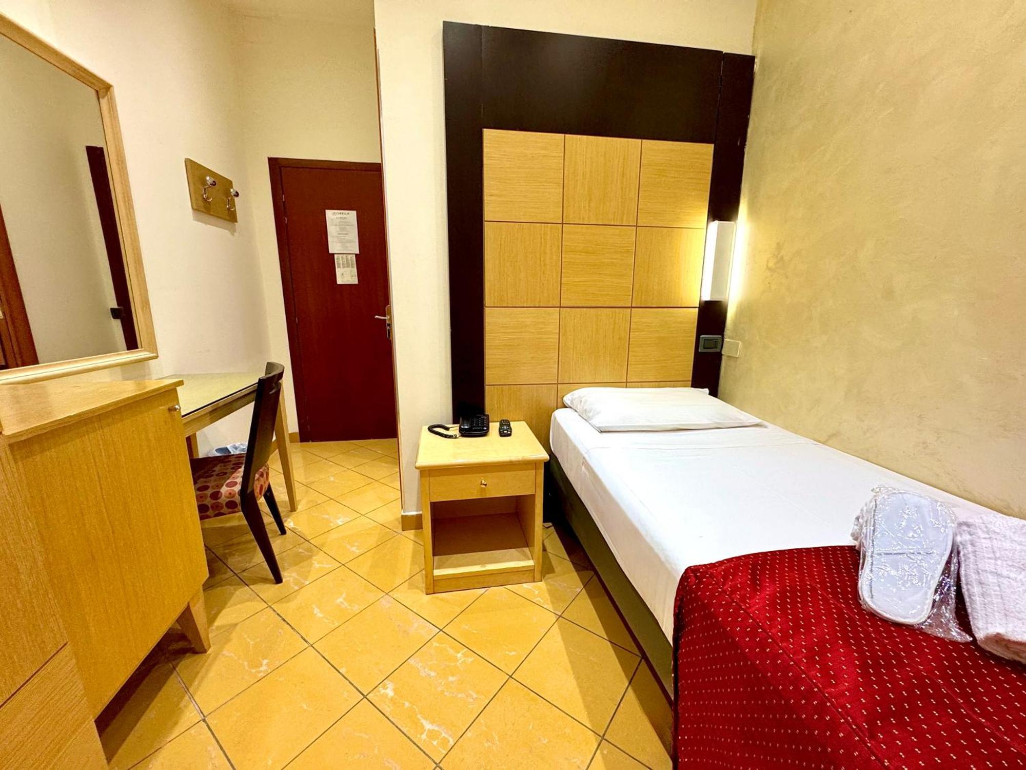 Hotel Fiorella Milano Kültér fotó